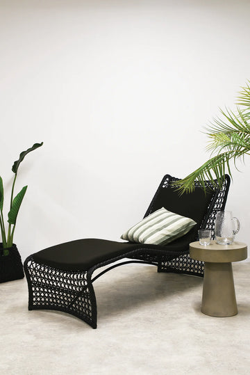 WAVE Sun Lounger Black w/Black Cushion