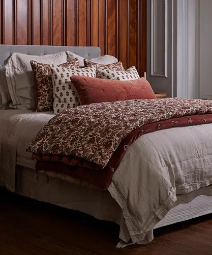 French Country Velvet Eiderdown  at Chambers Design Timaru This luxurious velvet eiderdown from French Country boasts a rich red brown hue, perfect for adding warmth and sophistication to winter nights.