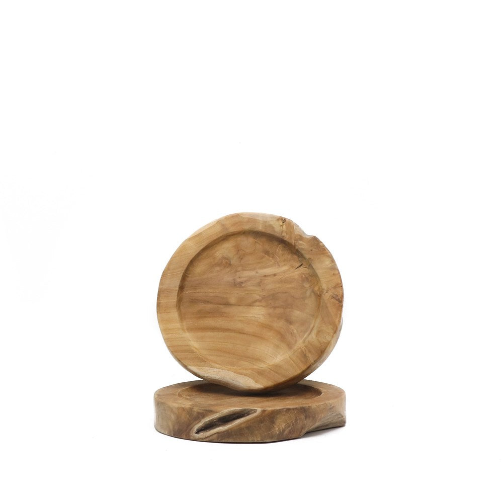 Crafted from teak wood, Chambers Design brings you The Crusoe Platter! Gorgeous natural warmth and contemporary style to any kitchen, dining or living space. It makes a perfect fruit bowl on your kitchen counter or serving platter on your table. 