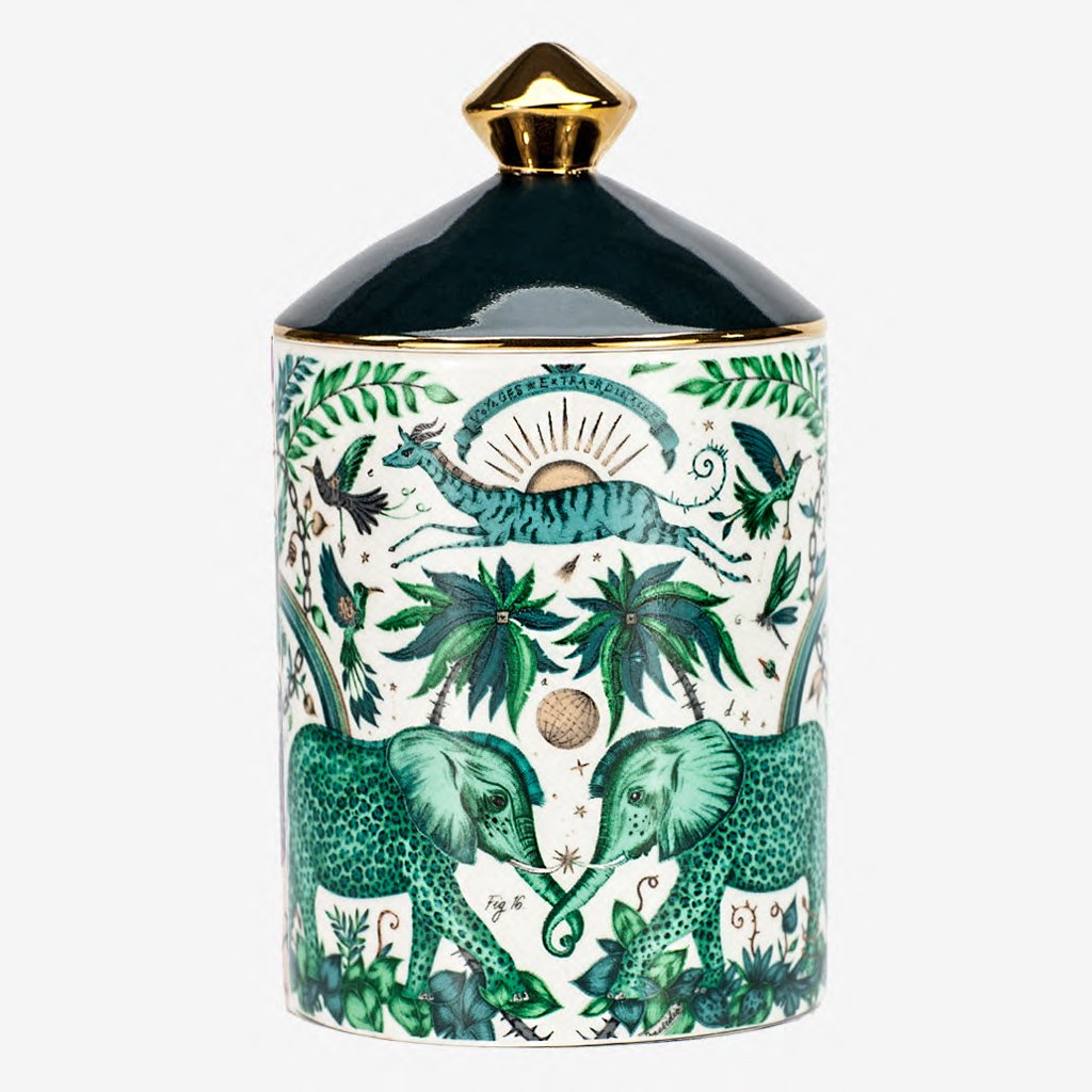 A simply aromatic scent from Emma J Shipley. Zambezi designed Bone china vessel with Real gold details. Hand-poured by fragrance experts Bahoma in London. Available now at Chambers Design.